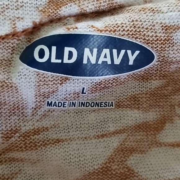 ๐ฅณ 5/$25! NWT! OLD NAVY Rust and White Floral Top - Picture 4 of 5